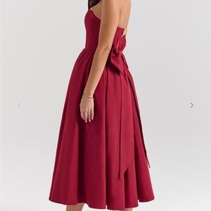Pandora Berry Strapless Detachable Bow Midi Dress
